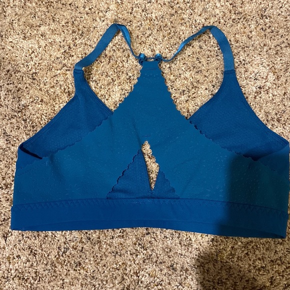 Lululemon Bra- excellent condition - Picture 2 of 3